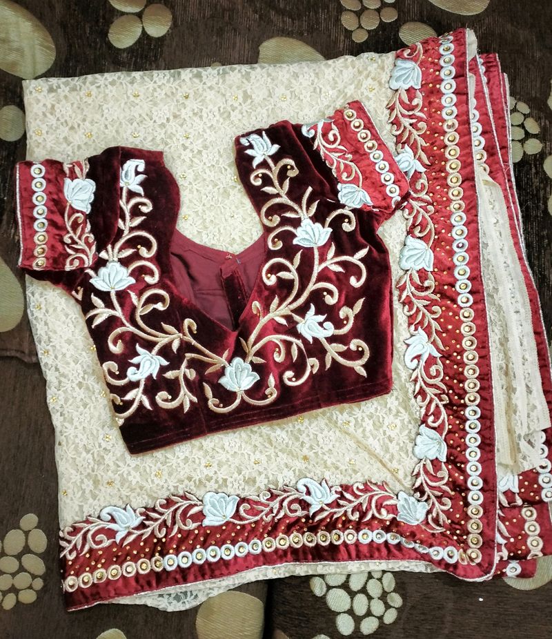 Beutiful Saree With Red Velvet Blouse (COMBO)