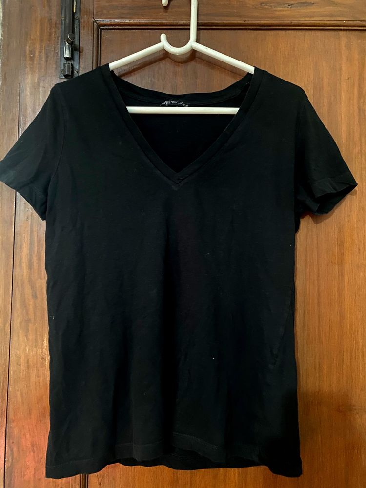 Zara V NECK tshirt