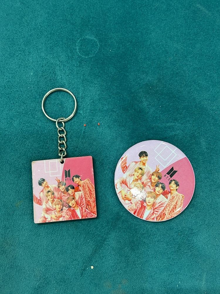 Bts Keychain And Broch 💜