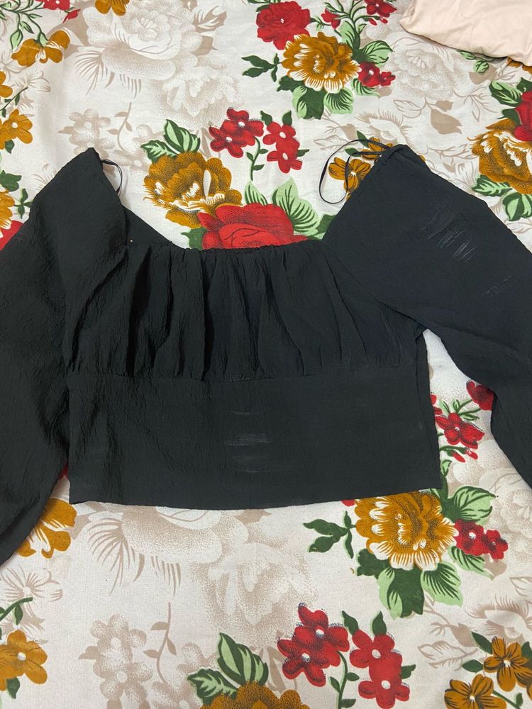 Black Zudio crop top