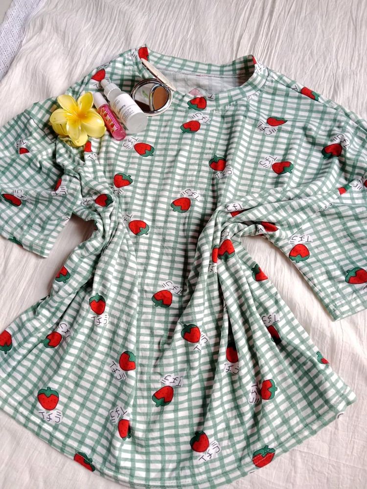 🍓🍓price Drop💋✨ Asthetic Pyjama Top ✨🍓🍓💋