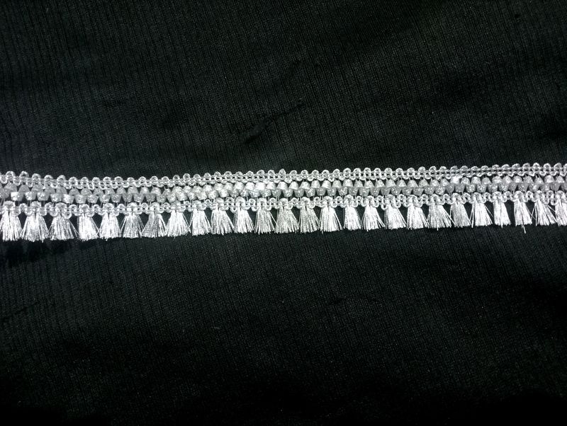 9 Meter Silver Border Lace