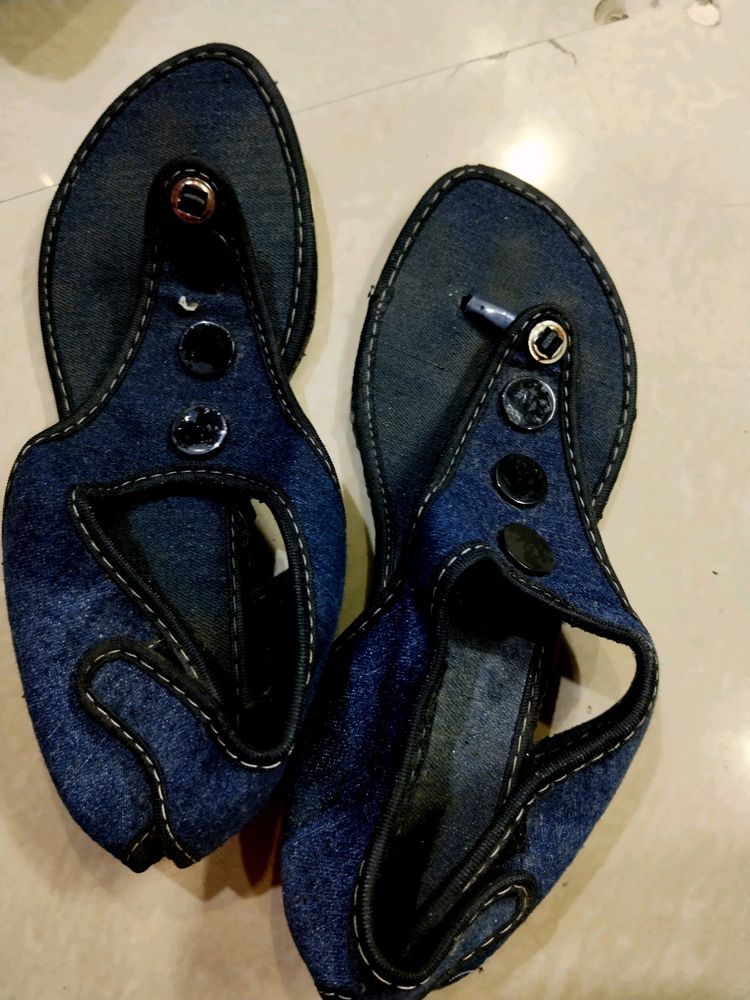 Flat Sandal 🥰