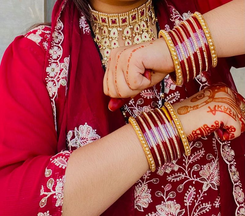 Bridal Looking Bangles Set