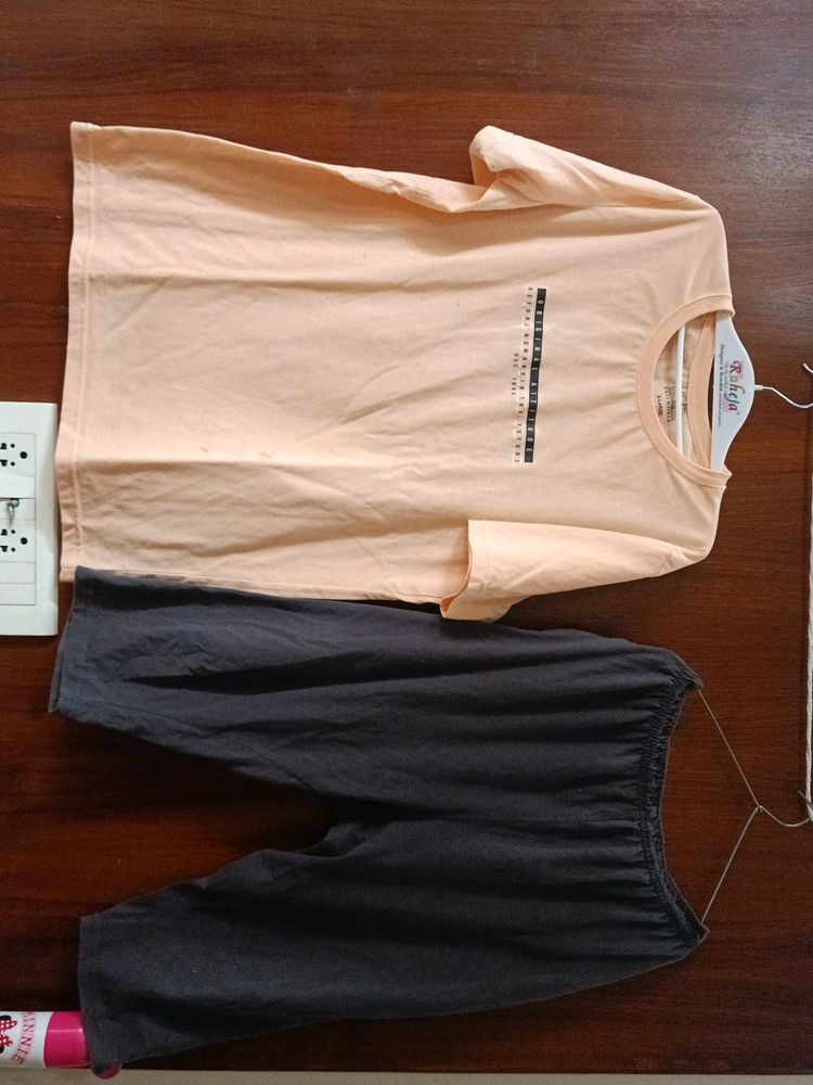 XL Size Homely Wear Set Tshirt With Capri