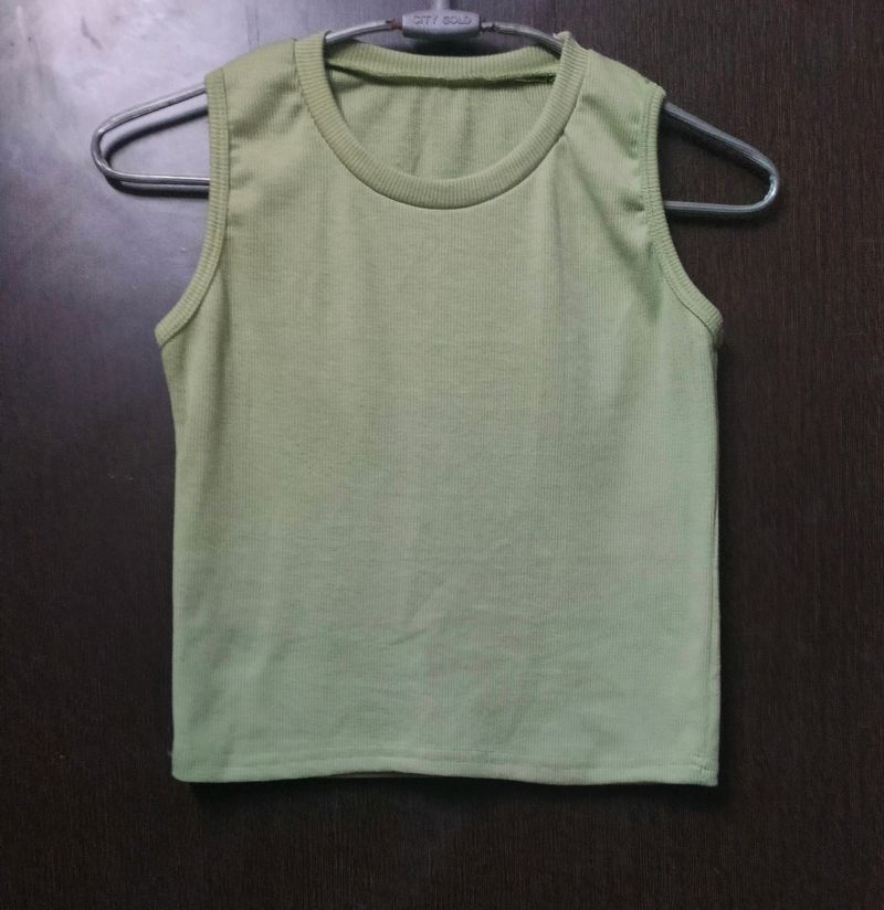 Mud Green Crop Tank Top In Ribbed Material