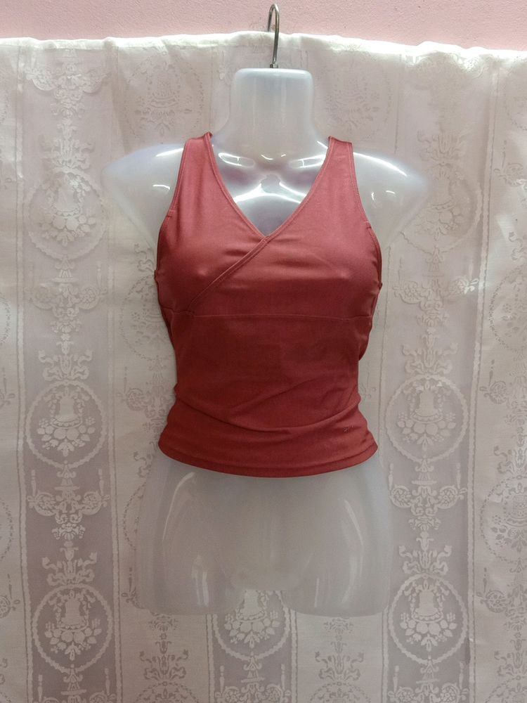 Active Wear Fitted Tops