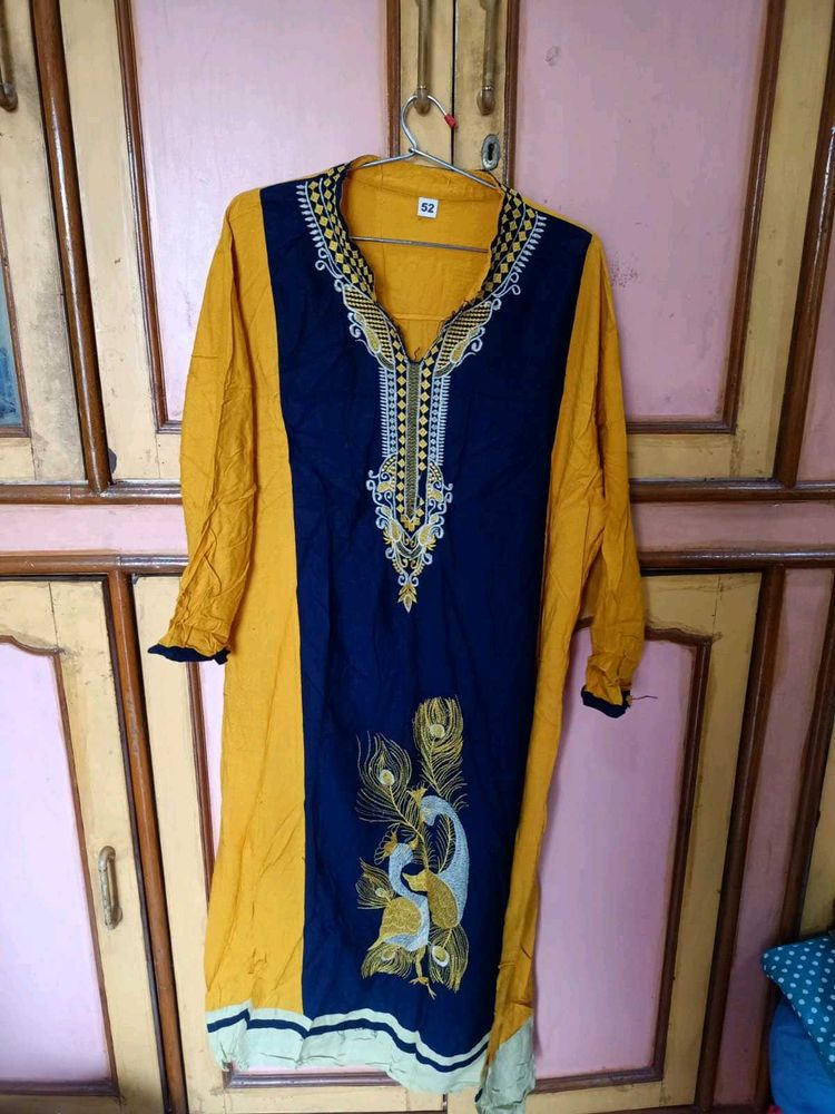 Pretty Embroidered Kurta For Women