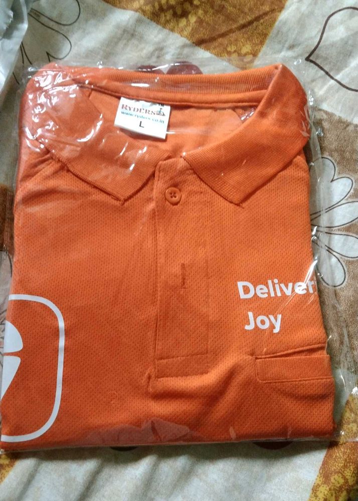 Swiggy Tshirt ..L..size