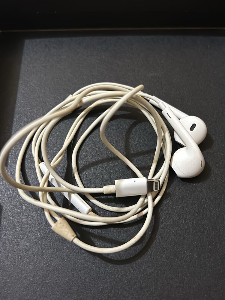 Original Apple Earphone Lightning Cable