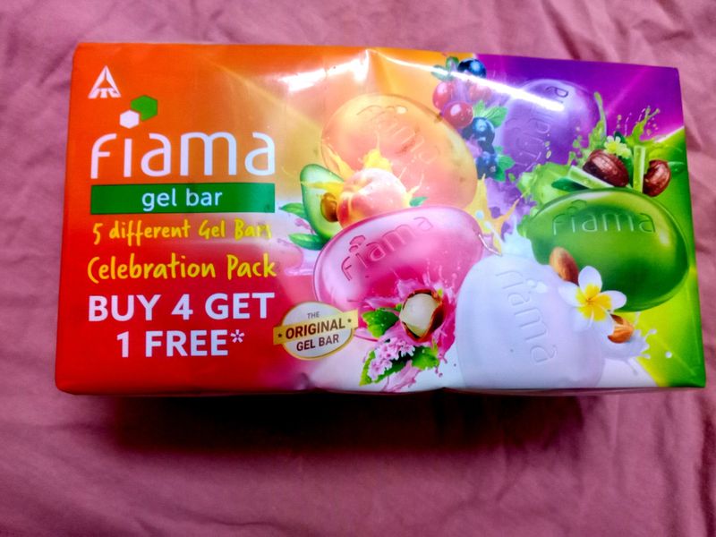 Fiama Gel Bars