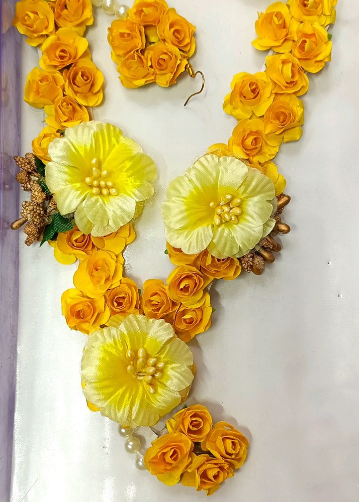 Haldi Necklace. Paper Flower Work