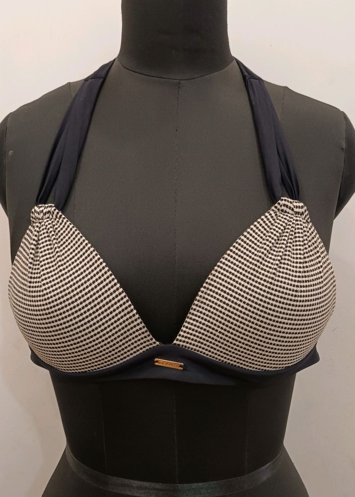 Bombshell Type Hard Padded Bra..