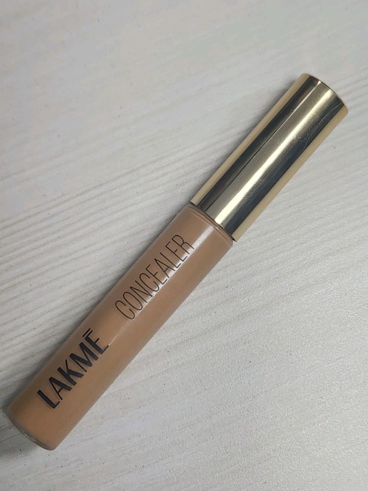 LAKME CONCEALER -20nude Shade