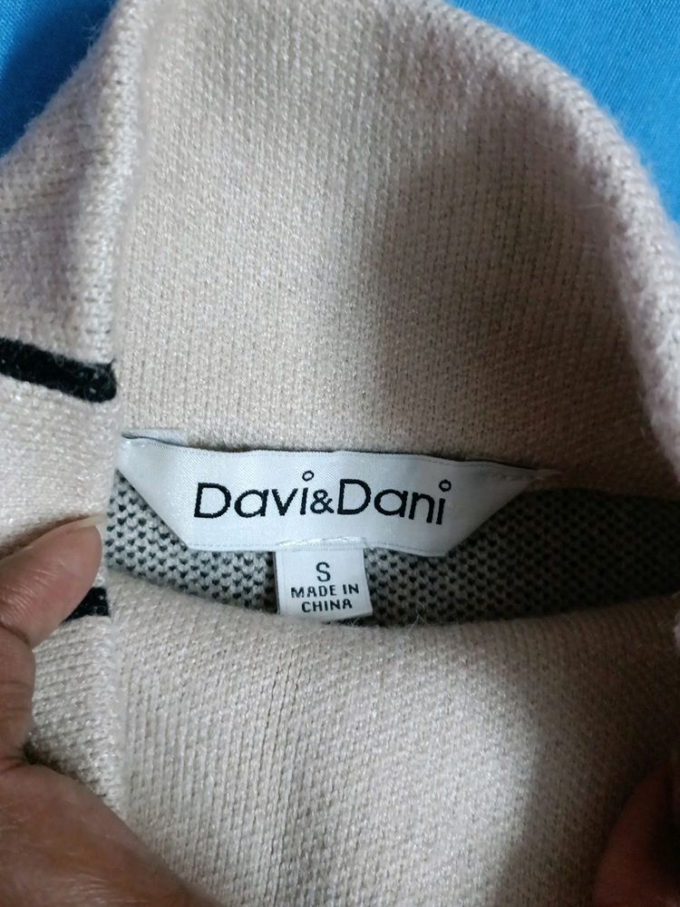 Original Davi&Dani Winter Wear Sweatshirt For Girl