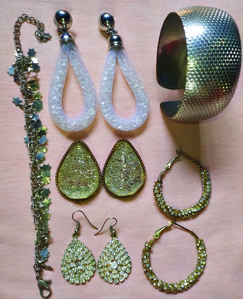 4 EARRINGS & 2 BANGLES JUST = 99/-