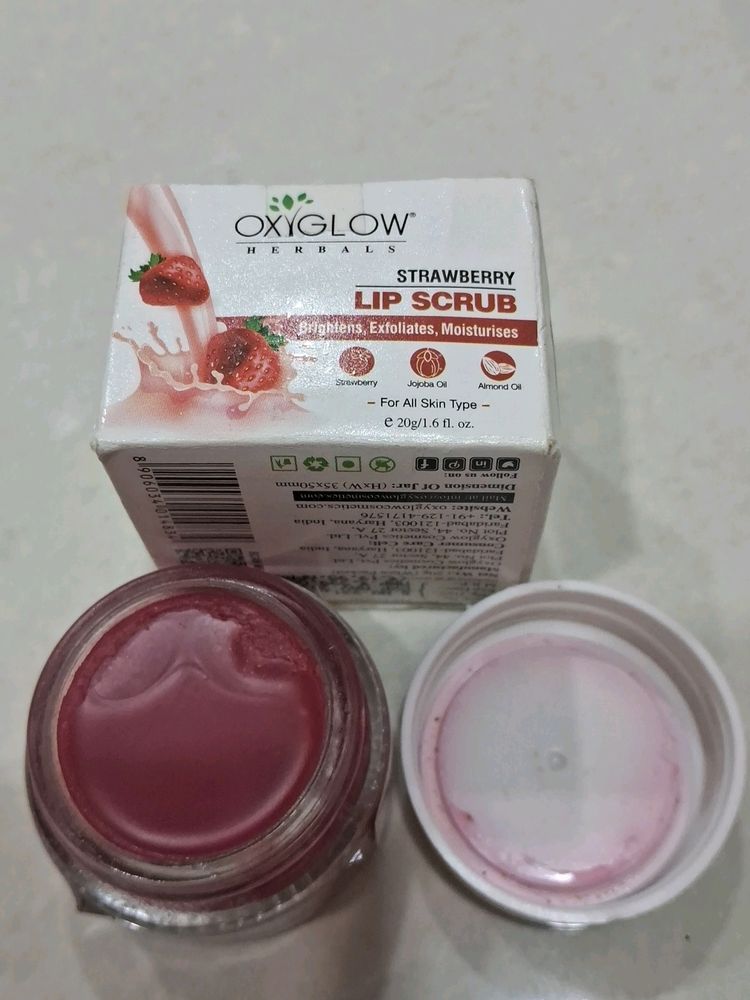 Oxyglow Herbals Lip Scrub