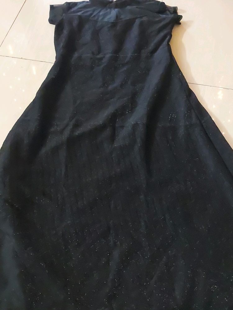 PARTY WEAR GOWN