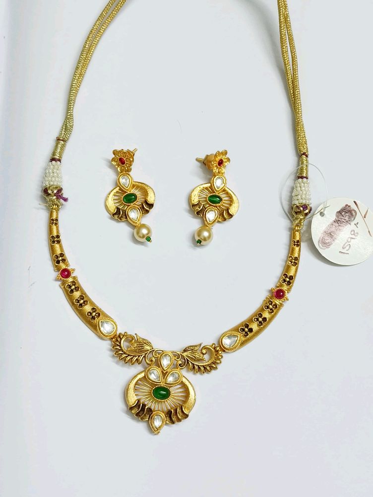 Marron And Green Gold Plated Necklace Earring Set