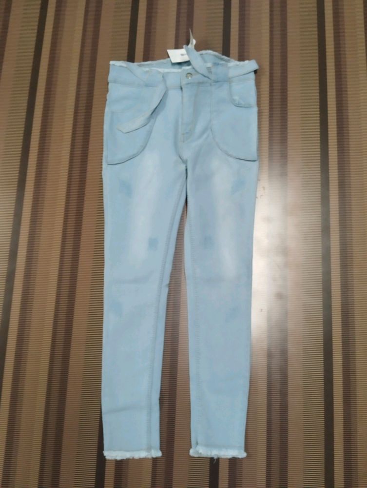 V-78 Size-30 Slim Fit Women Denim Jeans