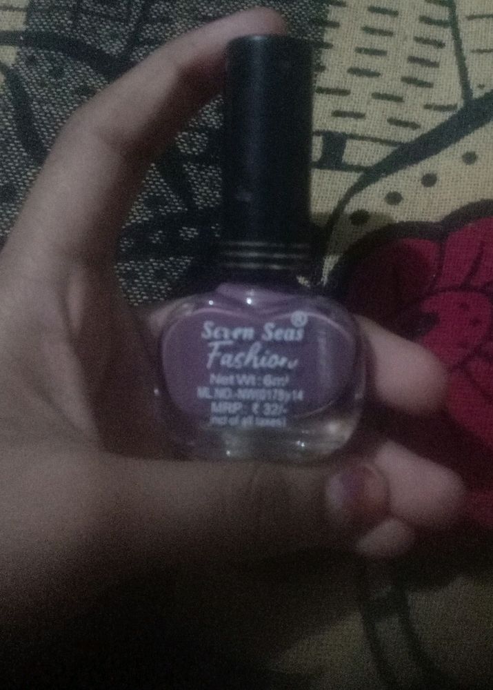 I Am Selling A Nail Polish Of Seven Seas