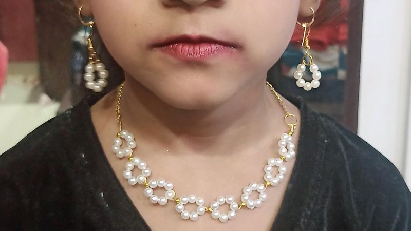 Pearl Jewellery Necklace, Earrings And Braslet