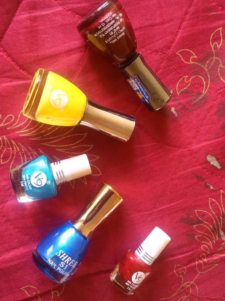 5 Multicolour Nail Polishes