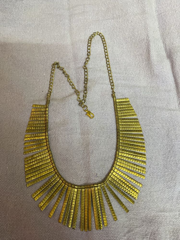 Trendy Golden Necklace