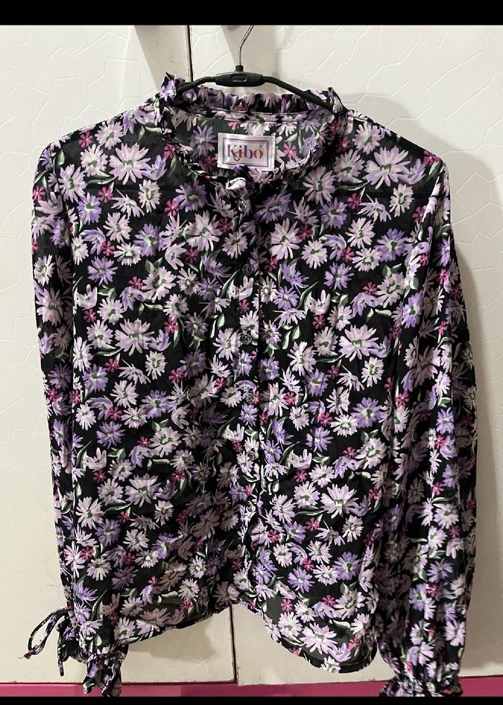 KIBO Floral top