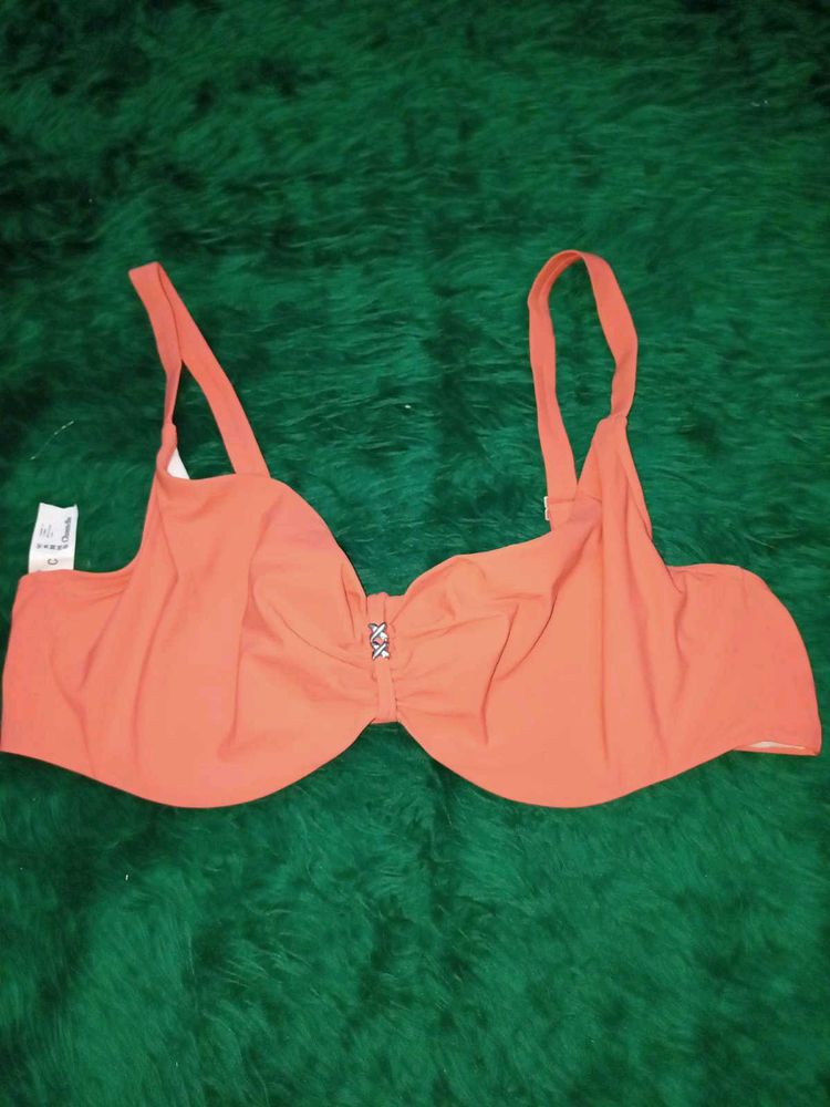 E.A.c Bra 40 Size