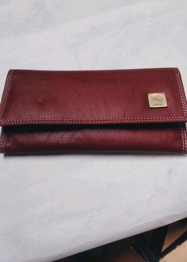 Womens Leather Hand Purse. Avlbe In 3 Colour