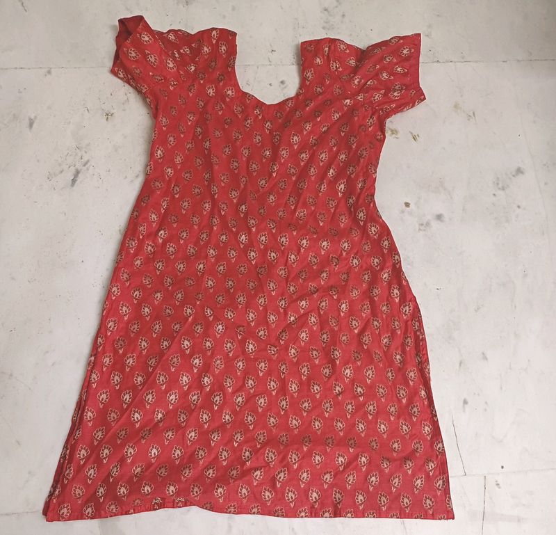 Beneras Stitched Red Kurti