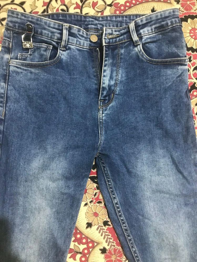 Jeans Strechable From Waist 26-28 Cm