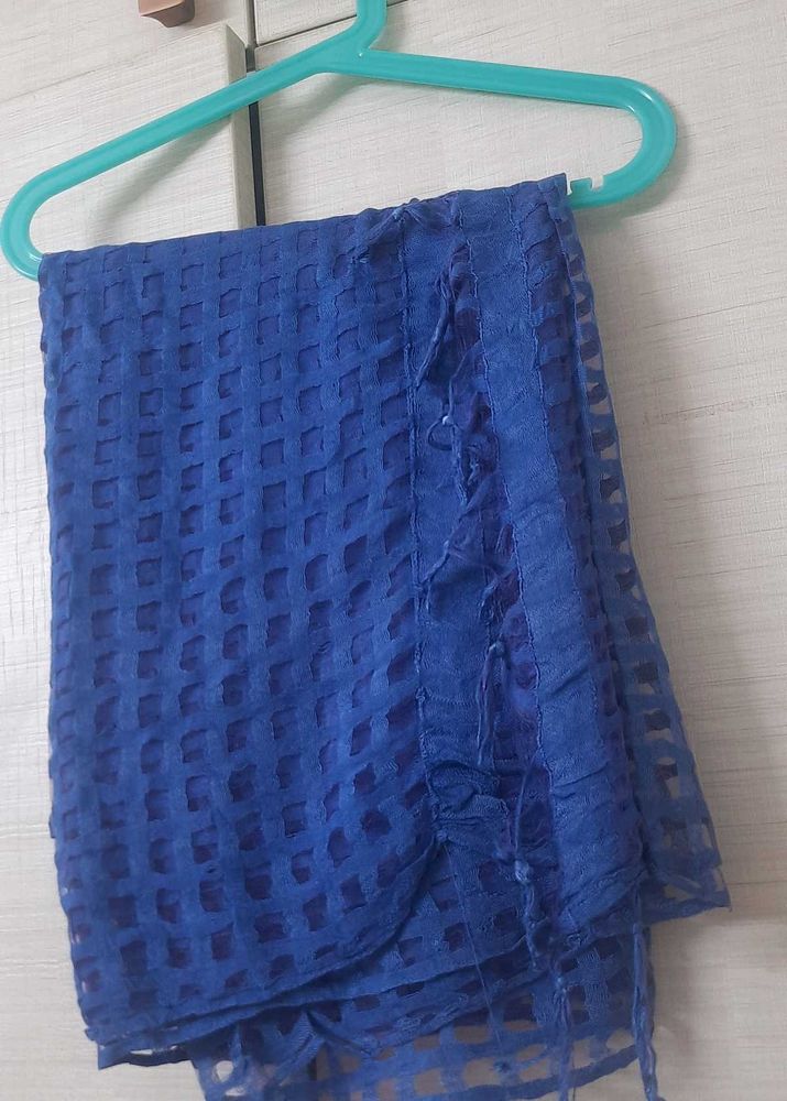 2 square net pattern shawl-blue,white