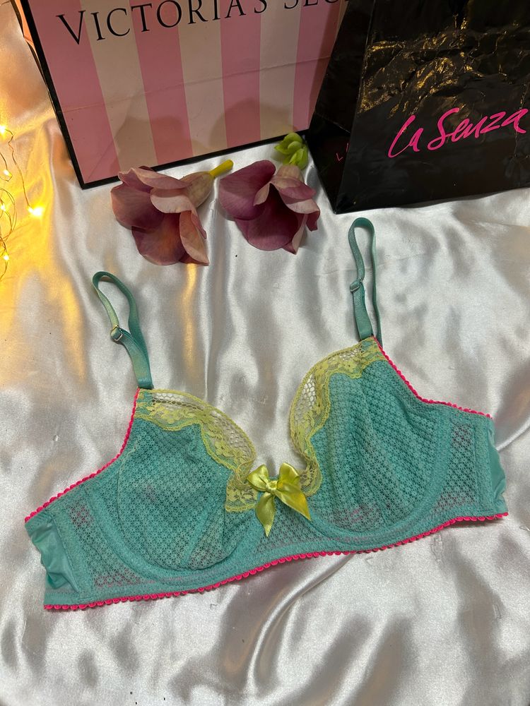 Victoria Secret Bra