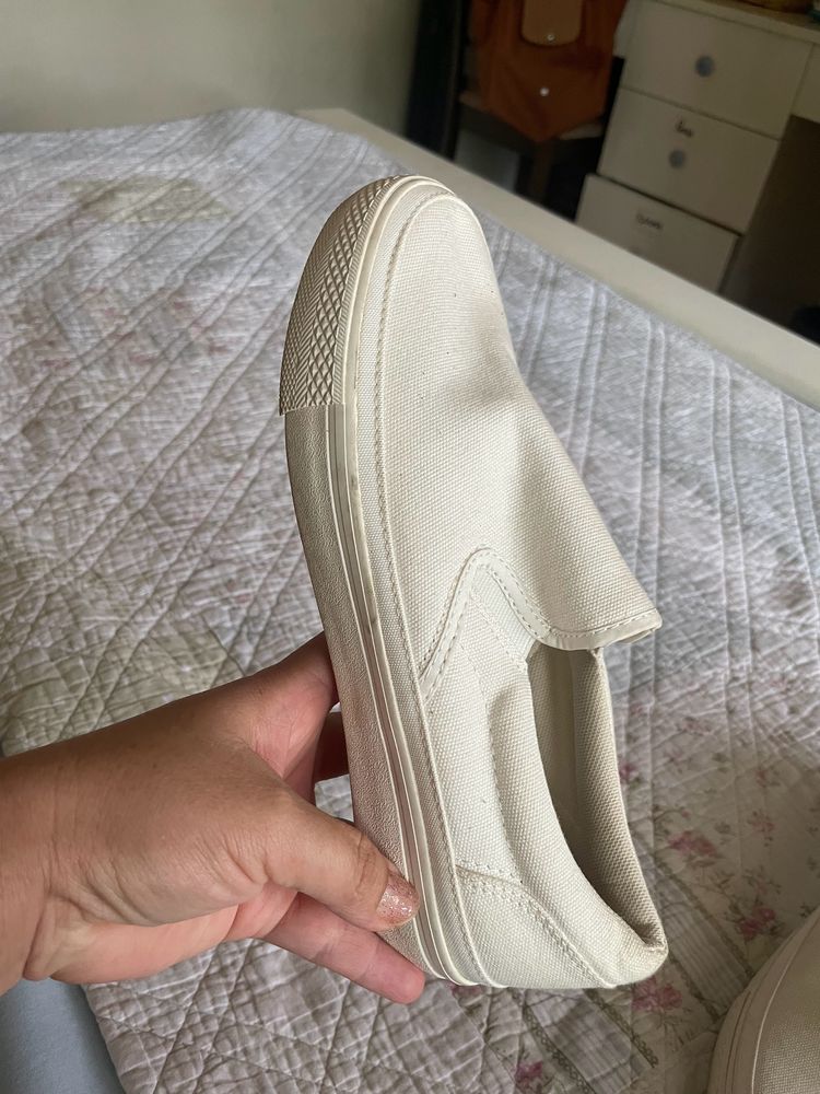 Muji Casual Shoe Worn 2 Times For A Short Time