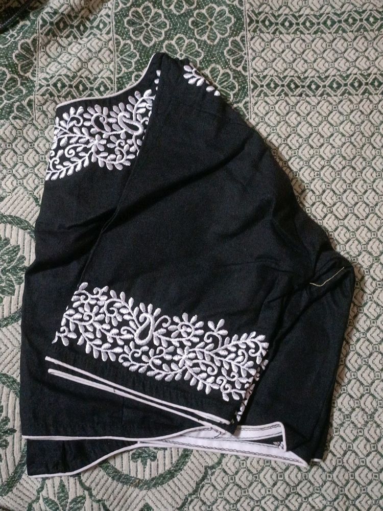 Embroidery Black Blouse