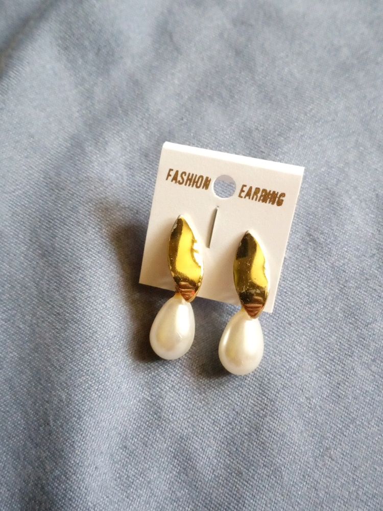 White Pearl Earrings