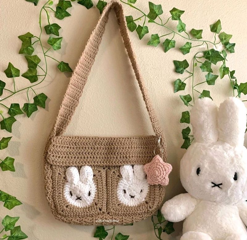 Crochet Miffy Massenger Bag