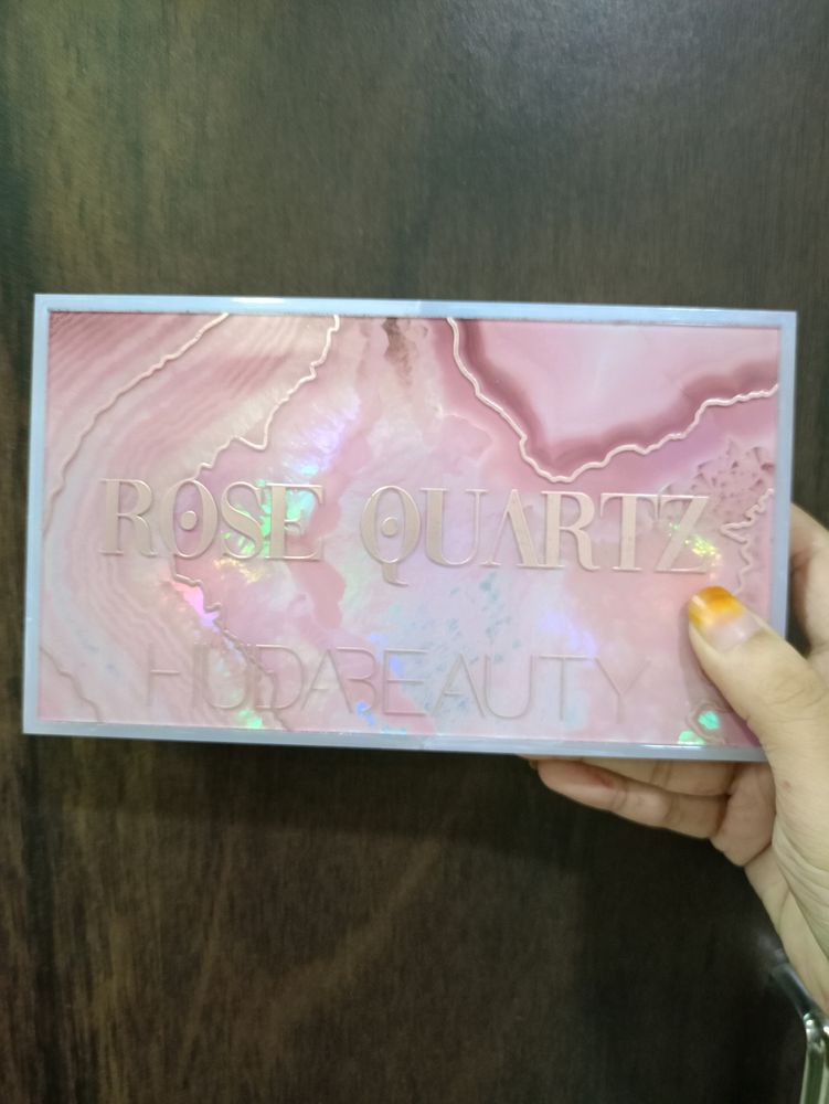 Huda Beauty Rose Quartz