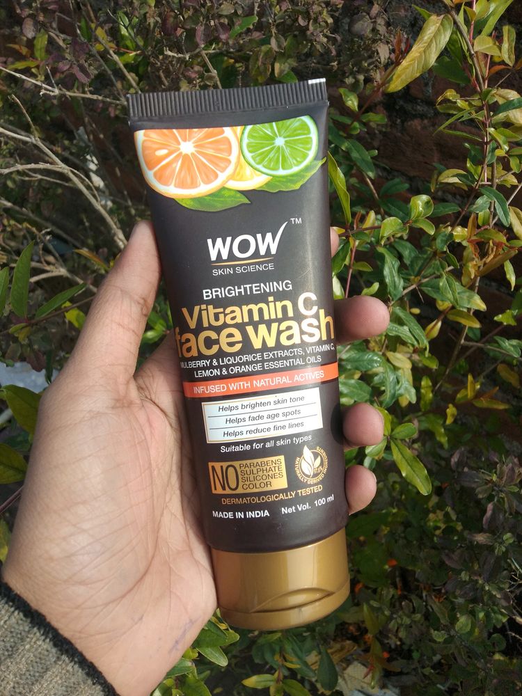 Wow Vitamin C Face Wash