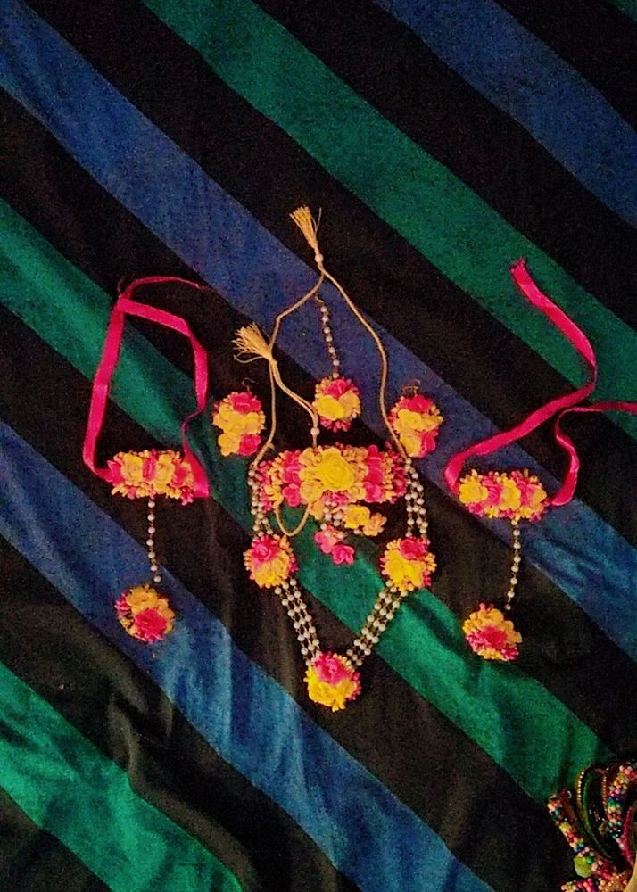 Flower Jewellery Set For Haldi