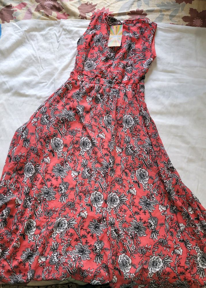 Flowy Flower Printed Dress. Size XXS