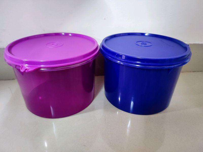 Tupperware Canister