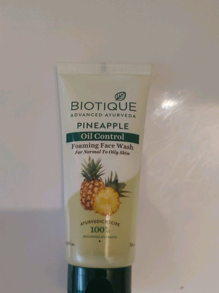 Biotique Pineapple Oil Control Face Wash