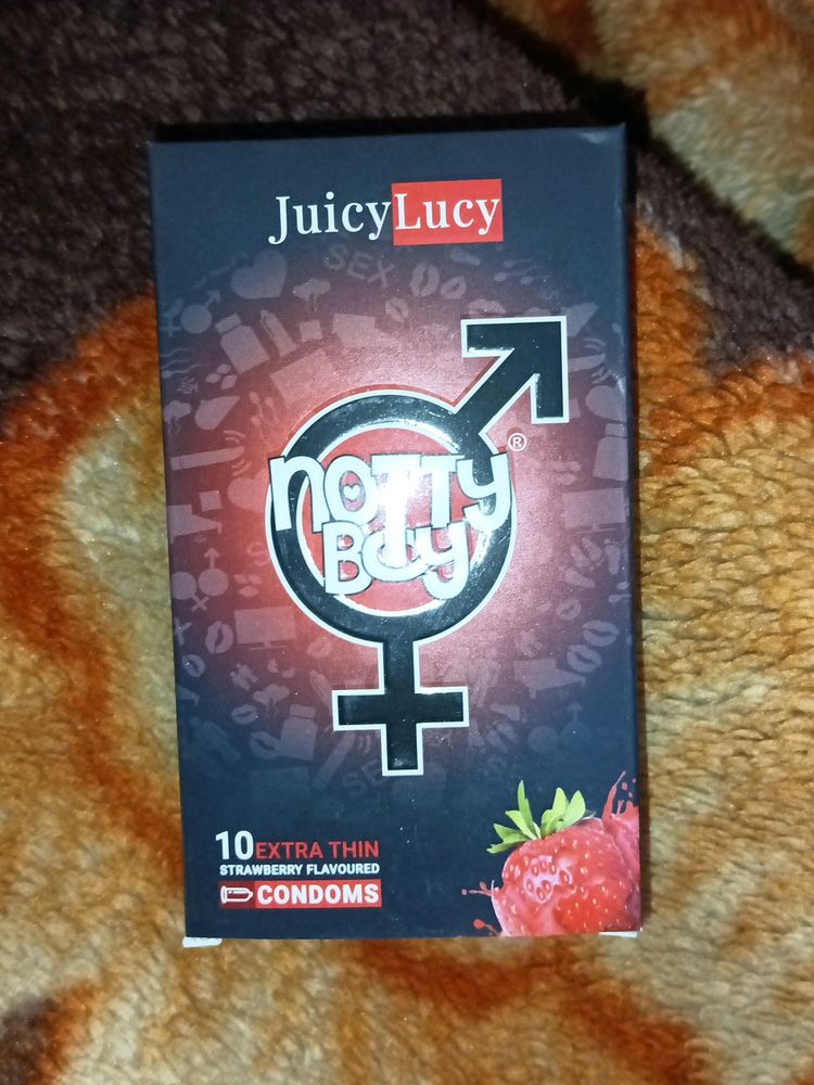 Nottyboy Strawberry Pieces Of 10 Condoms