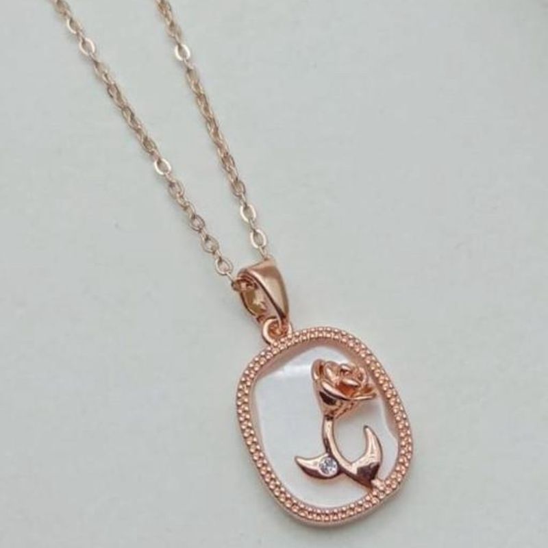 Rose Gold Pendant Chain