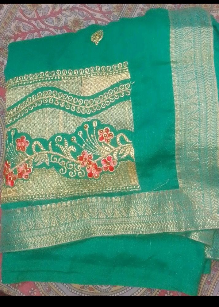 Saree With Heavy Embroidery On Bottom