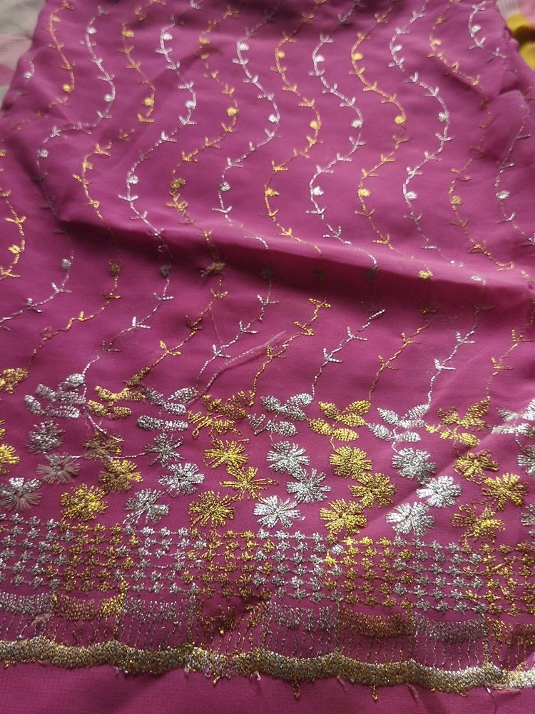 I'm Selling A Saree.