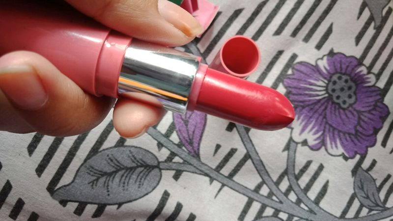 Biotique Lipstick - Creamy Cup